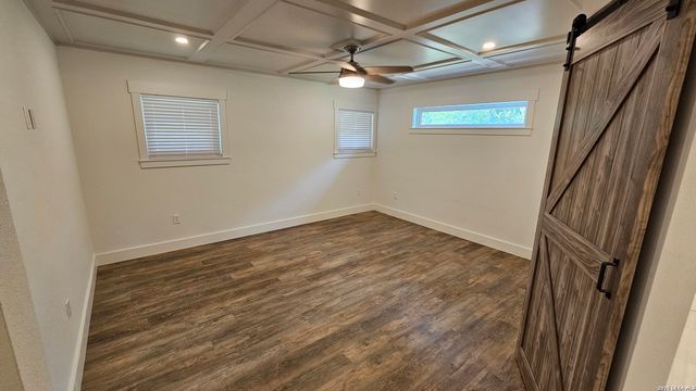 219 Edgevale, San Antonio, TX 78229
