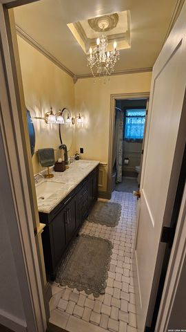 219 Edgevale, San Antonio, TX 78229