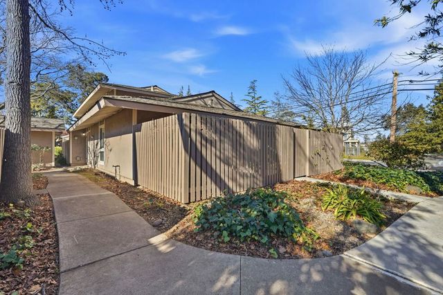 21091 Red Fir Ct, Cupertino, CA 95014