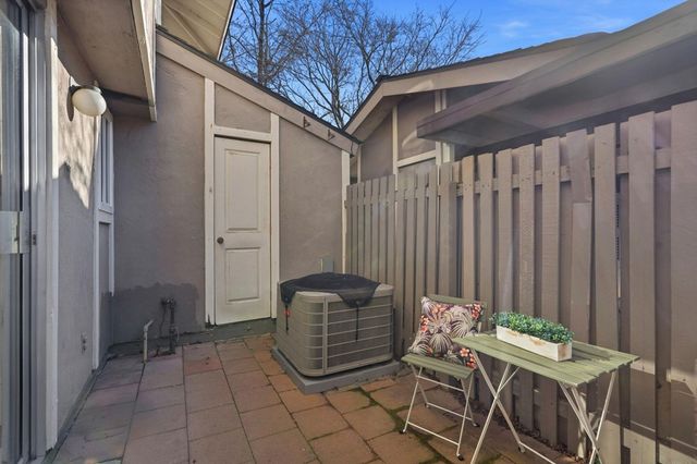 21091 Red Fir Ct, Cupertino, CA 95014