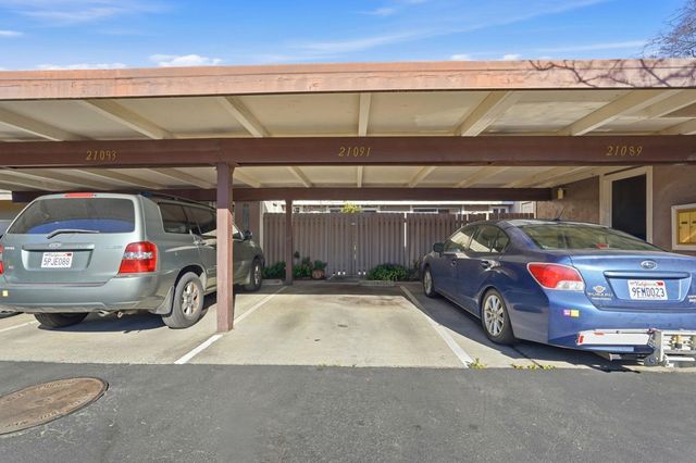 21091 Red Fir Ct, Cupertino, CA 95014