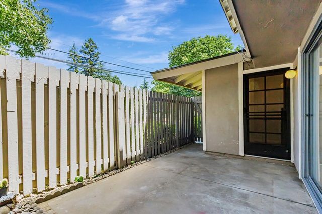 21091 Red Fir Ct, Cupertino, CA 95014