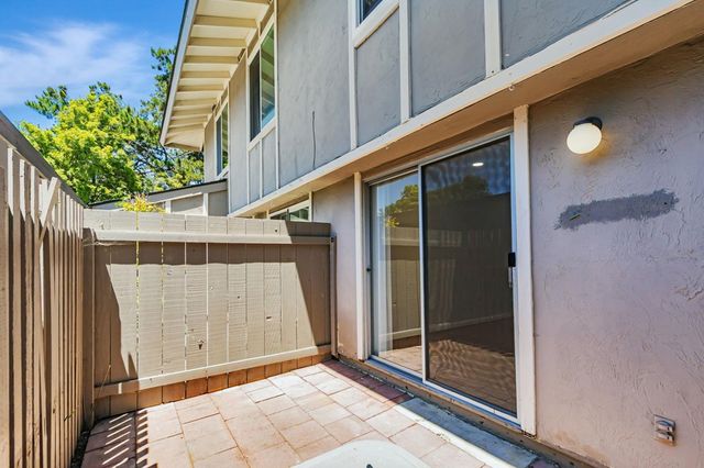 21091 Red Fir Ct, Cupertino, CA 95014