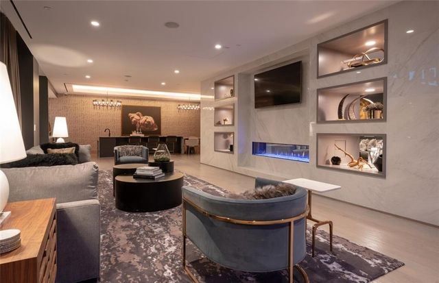 1400 W Peachtree NW Street A3, Atlanta, GA 30309