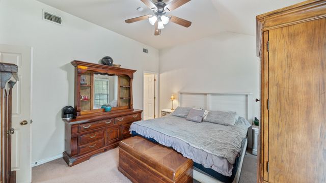 121 W Oneal Street, Wills Point, TX 75169