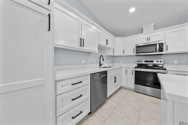 10735 E 45 ST, Yuma, AZ 85367