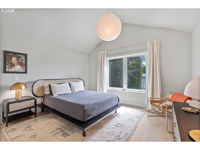 6207 Sw 21ST Ave, Portland, OR 97239