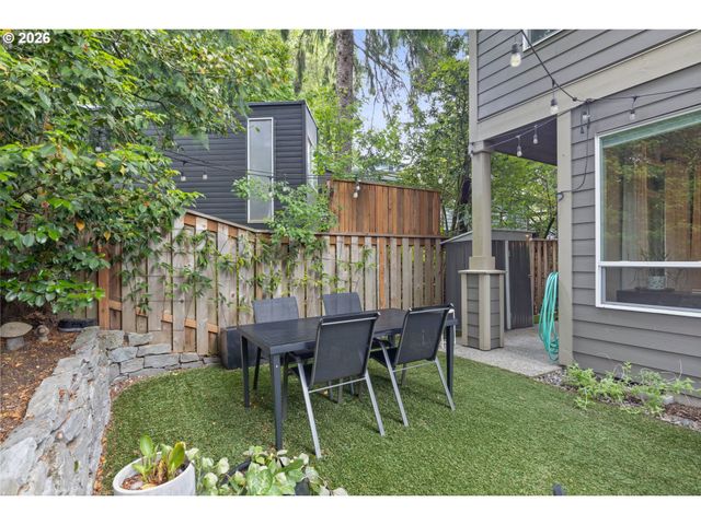 6207 Sw 21ST Ave, Portland, OR 97239
