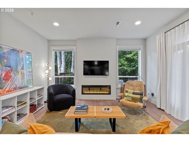 6207 Sw 21ST Ave, Portland, OR 97239