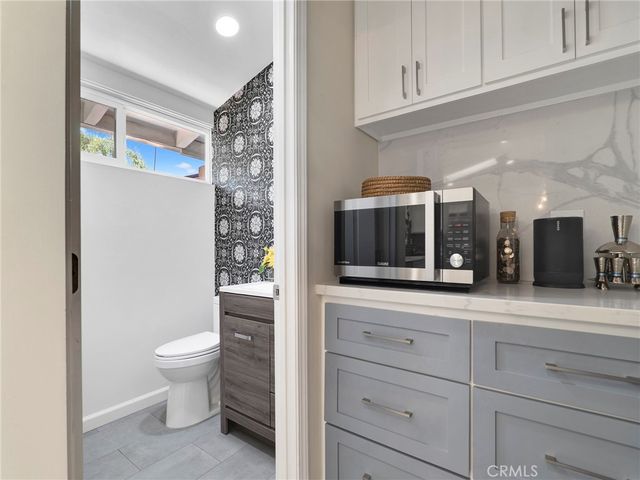 6213 Lubao, Woodland Hills, CA 91367