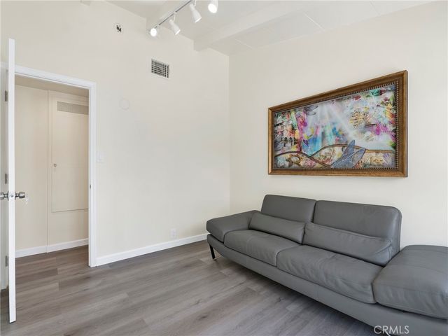 6213 Lubao, Woodland Hills, CA 91367