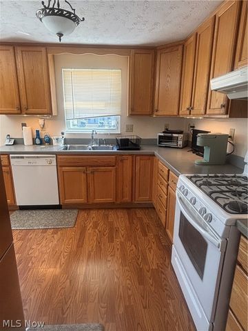 1302 Huntington Court, Boardman, OH 44512
