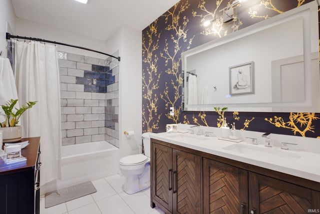 2430 S Brown Avenue, Bloomington, IN 47403