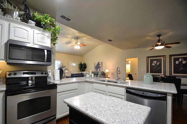 109 Coronado Dr, Kerrville, TX 78028