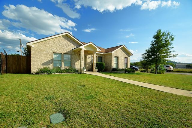 109 Coronado Dr, Kerrville, TX 78028