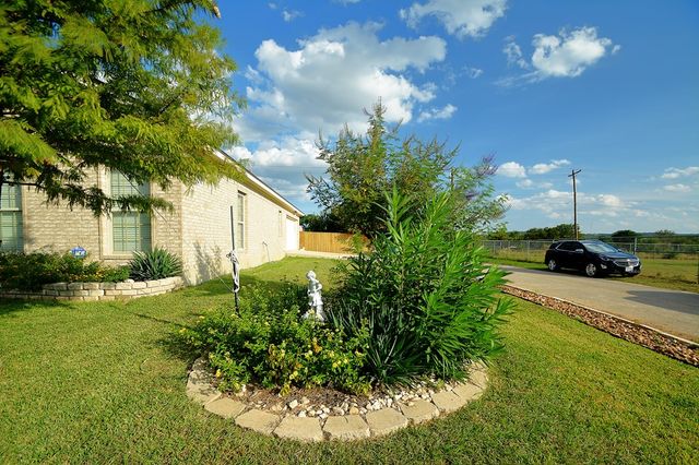 109 Coronado Dr, Kerrville, TX 78028