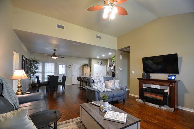 109 Coronado Dr, Kerrville, TX 78028