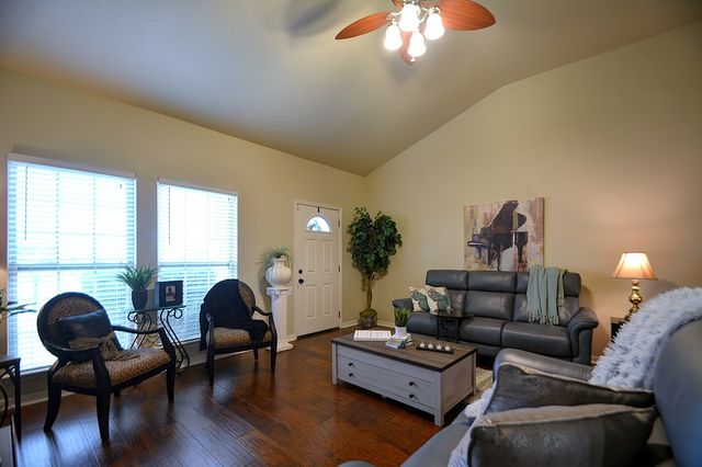 109 Coronado Dr, Kerrville, TX 78028