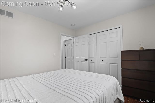 7622 Greene Farm Drive, Ypsilanti, MI 48197