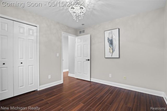 7622 Greene Farm Drive, Ypsilanti, MI 48197