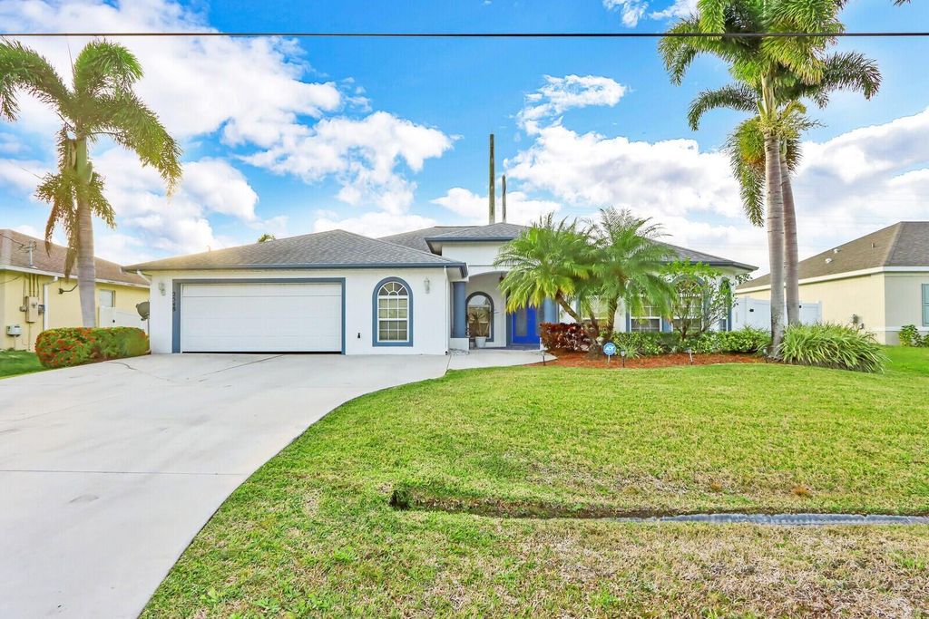 2548 SW Edgarce Street, Port St Lucie, FL 34953
