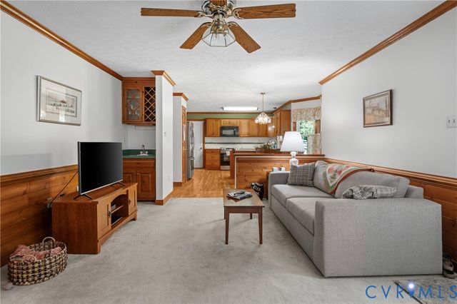 10030 Cheroy Woods Ln, Ashland, VA 23005