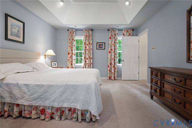 10030 Cheroy Woods Ln, Ashland, VA 23005