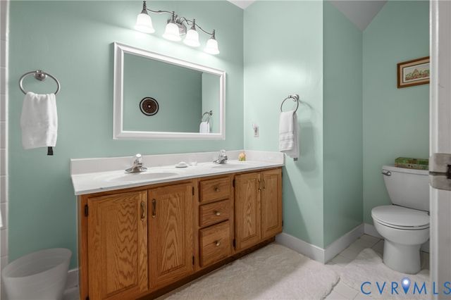 10030 Cheroy Woods Ln, Ashland, VA 23005