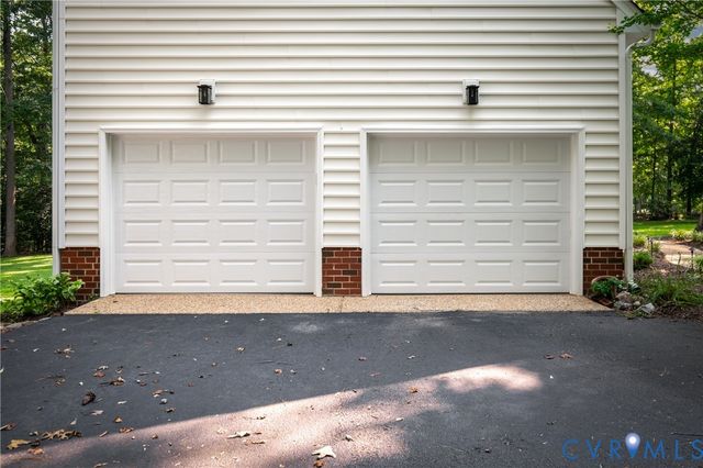 10030 Cheroy Woods Ln, Ashland, VA 23005