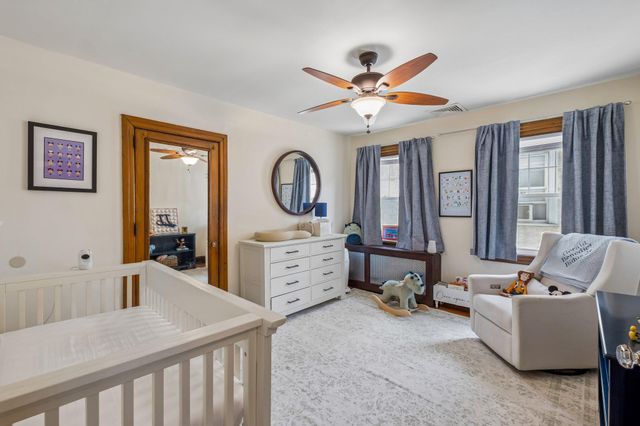 105 SPRING MILL AVE, Conshohocken, PA 19428