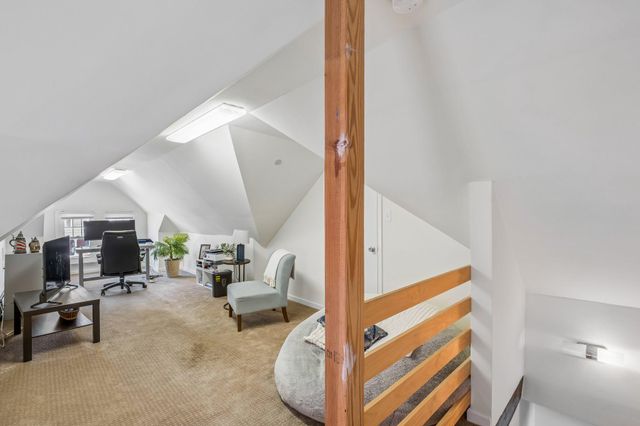 105 SPRING MILL AVE, Conshohocken, PA 19428