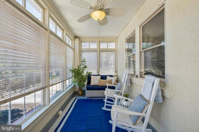 105 SPRING MILL AVE, Conshohocken, PA 19428