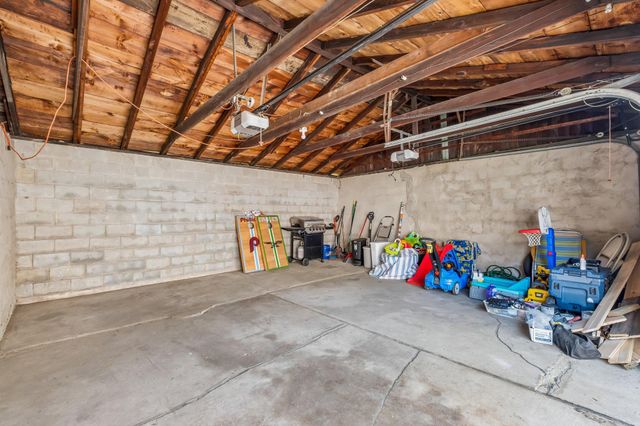 105 SPRING MILL AVE, Conshohocken, PA 19428