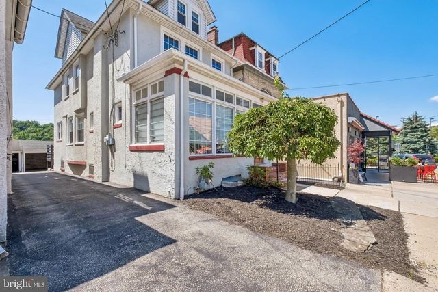 105 SPRING MILL AVE, Conshohocken, PA 19428