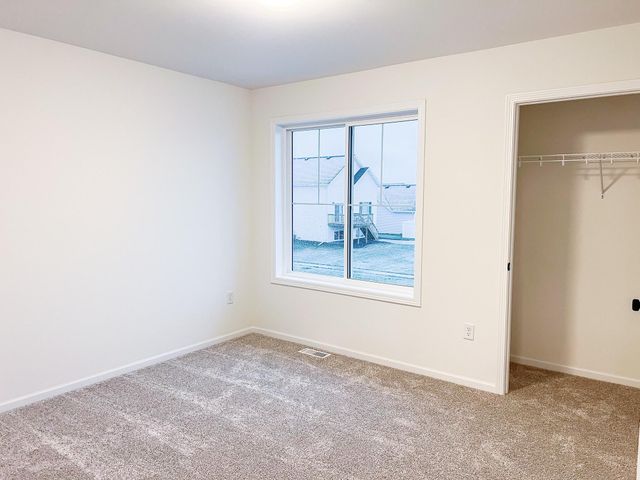 2832 74th Avenue S, Fargo, ND 58104