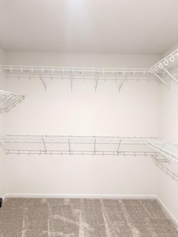 2832 74th Avenue S, Fargo, ND 58104