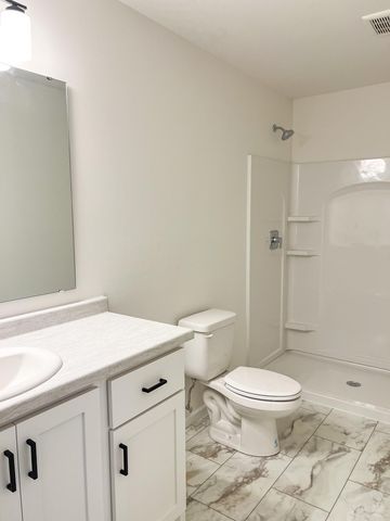 2832 74th Avenue S, Fargo, ND 58104