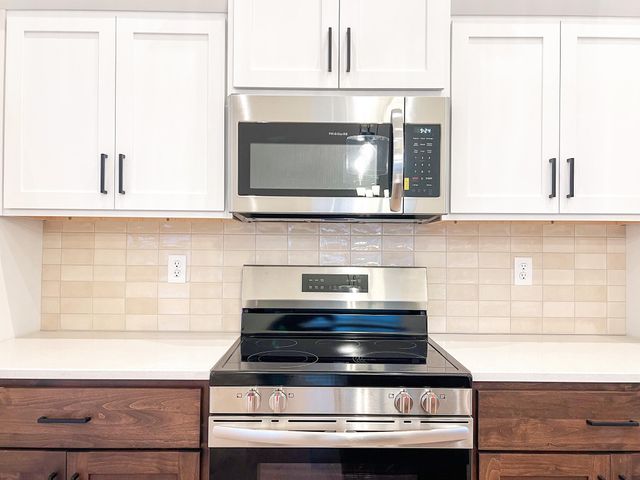 2832 74th Avenue S, Fargo, ND 58104