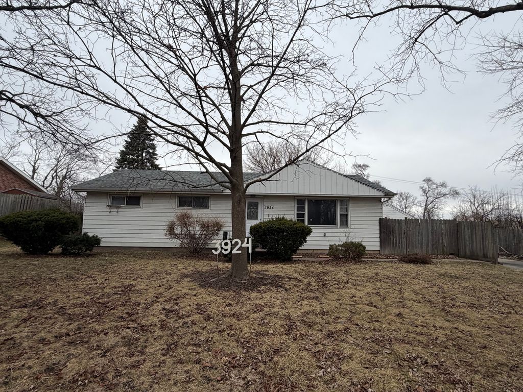 3924 Sunset Avenue, Markham, IL 60428