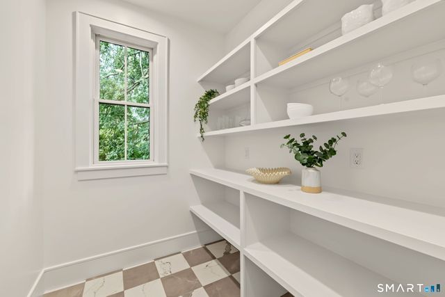 5 Hunter Street, Greenwich, CT 06870