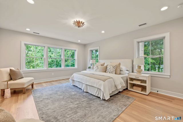 5 Hunter Street, Greenwich, CT 06870