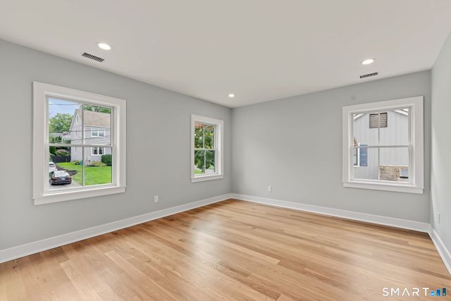 5 Hunter Street, Greenwich, CT 06870