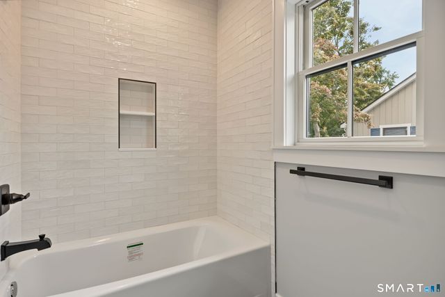 5 Hunter Street, Greenwich, CT 06870