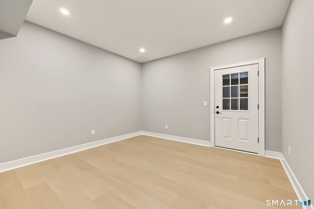 5 Hunter Street, Greenwich, CT 06870