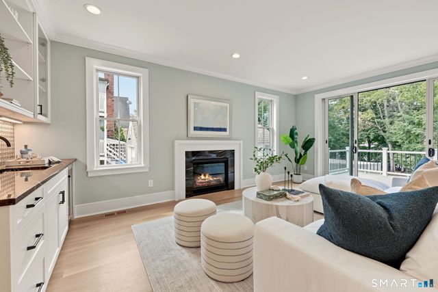 5 Hunter Street, Greenwich, CT 06870