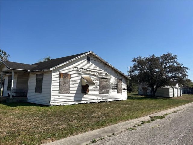 629 W Fordyce Ave, Kingsville, TX 78363