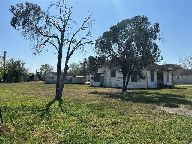 629 W Fordyce Ave, Kingsville, TX 78363