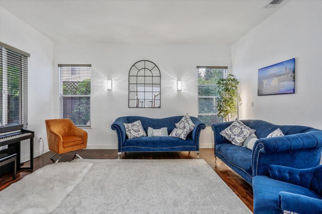 1708 Poppy Field Dr, Roseville, CA 95661