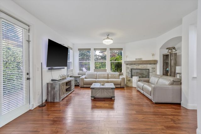 1708 Poppy Field Dr, Roseville, CA 95661