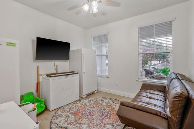 1708 Poppy Field Dr, Roseville, CA 95661